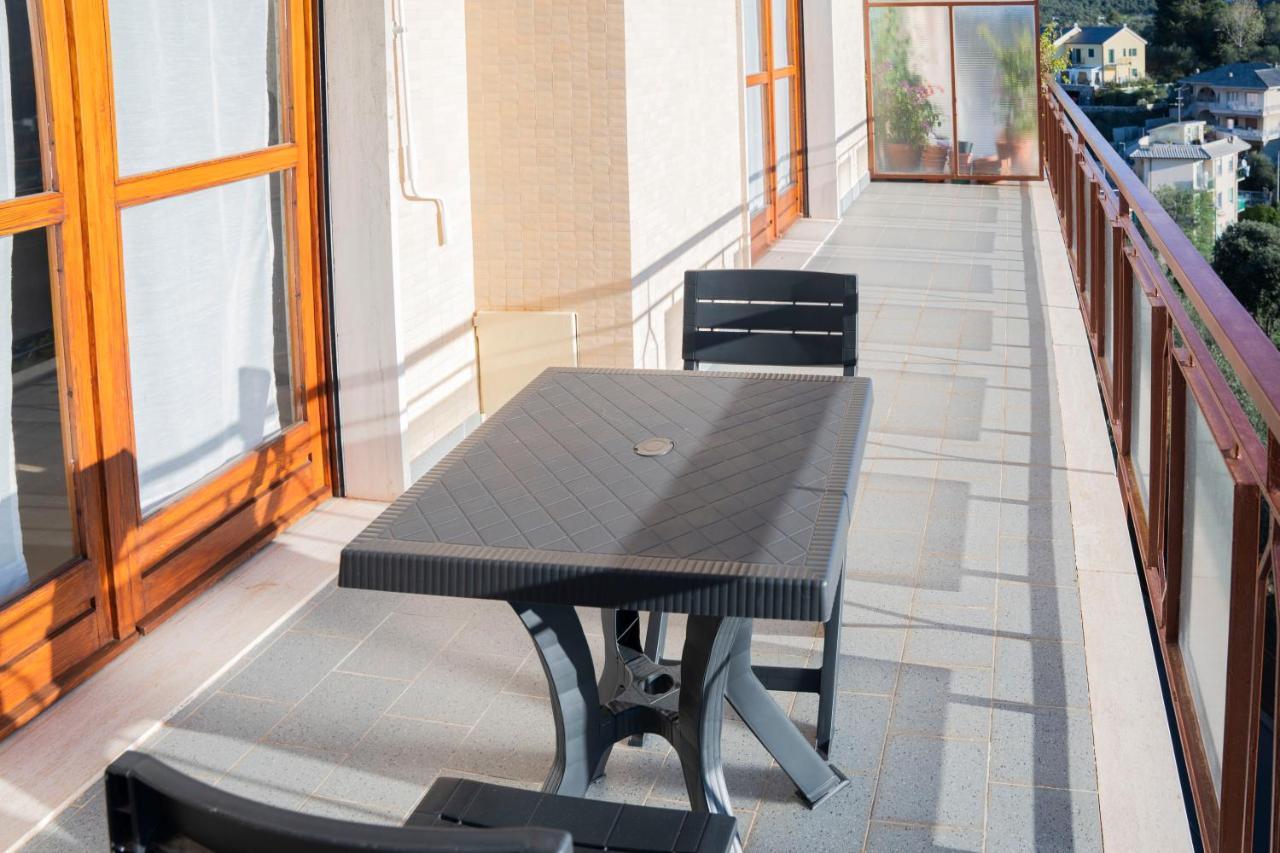 093 - Casa Panorama, Vista Mare E Vista Portofino, 500 Metri Centro Di Chiavari, Posto Auto Gratis Incluso Leilighet Eksteriør bilde