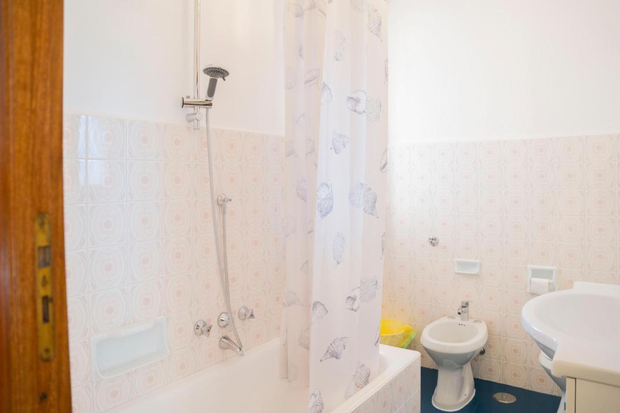093 - Casa Panorama, Vista Mare E Vista Portofino, 500 Metri Centro Di Chiavari, Posto Auto Gratis Incluso Leilighet Eksteriør bilde
