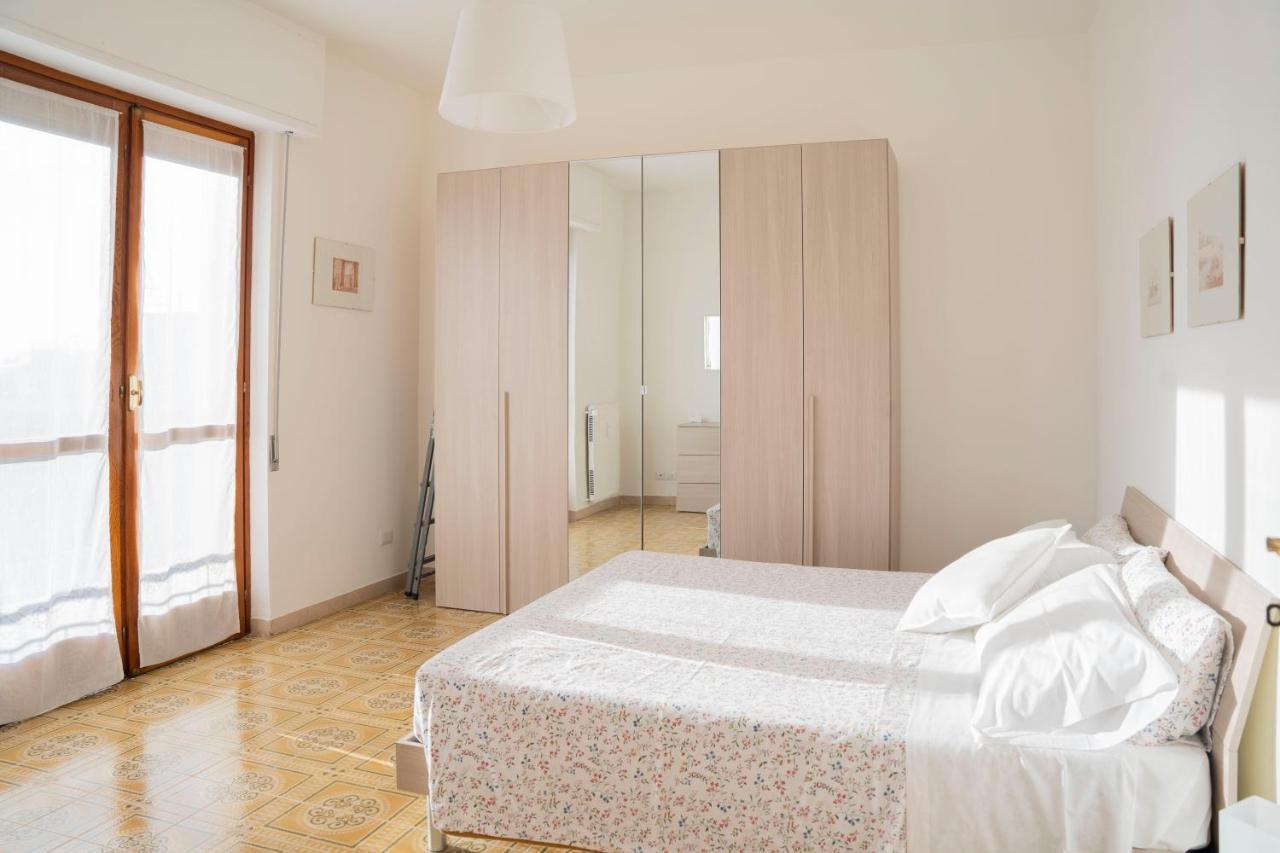 093 - Casa Panorama, Vista Mare E Vista Portofino, 500 Metri Centro Di Chiavari, Posto Auto Gratis Incluso Leilighet Eksteriør bilde